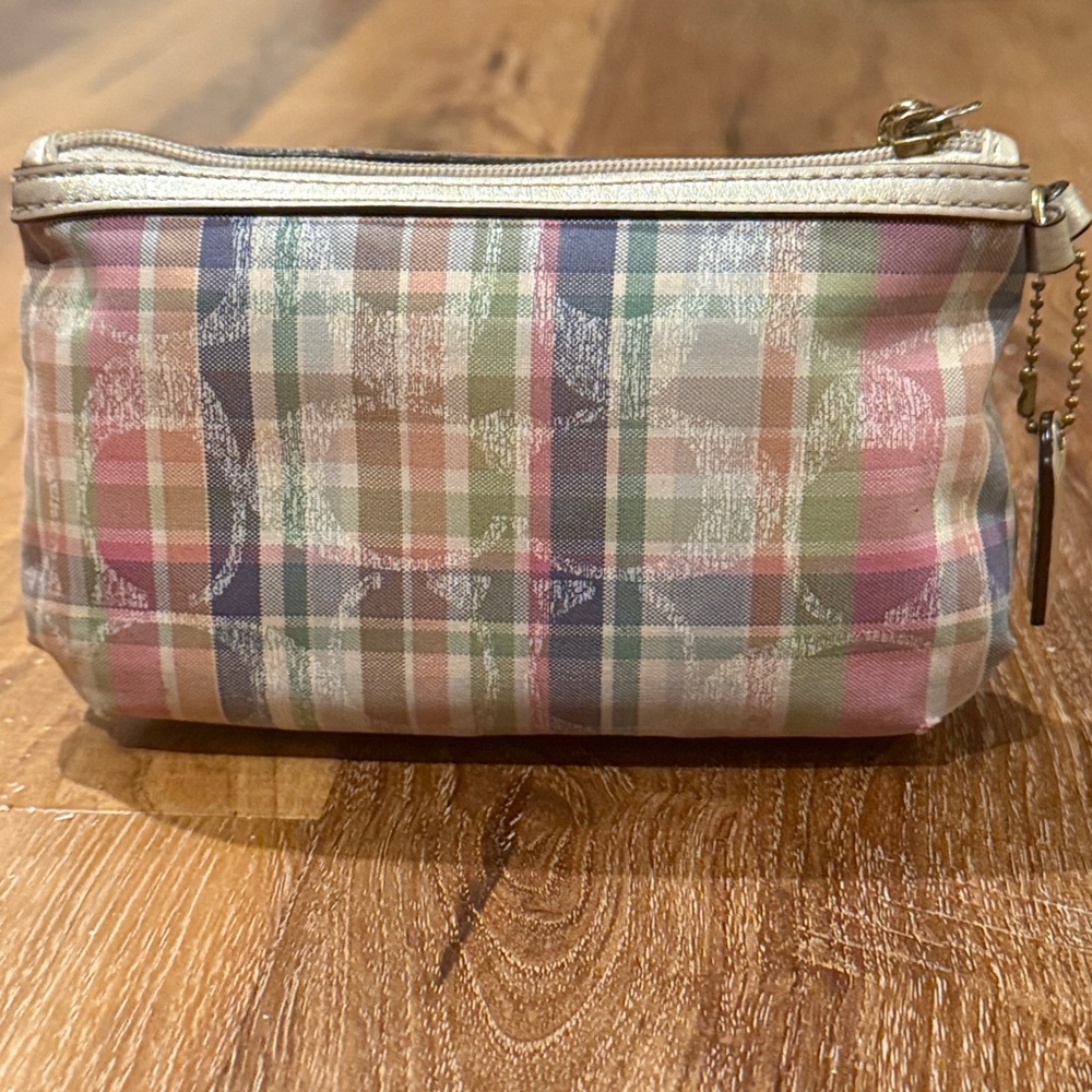 Coach Poppy Daisy Madras Tartan Pastel Plaid Wristlet (w/Strap & Hang Tag)(EUC) - Picture 6 of 12
